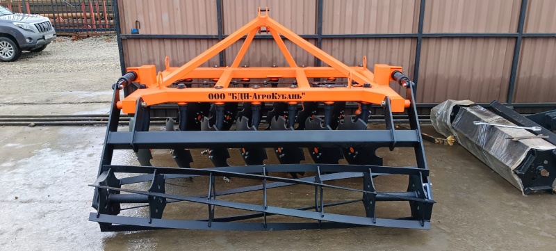 Борона дисковая навесная БДН 2,4х2Н с амортизаторами катка, 14 рабочих органов купить в Туле – «БДН-АгроКубань», 2
