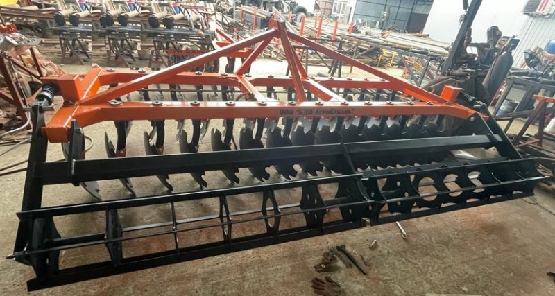 Борона дисковая навесная БДН 4х2Н, 28 рабочих органов купить в Туле – «БДН-АгроКубань», 2