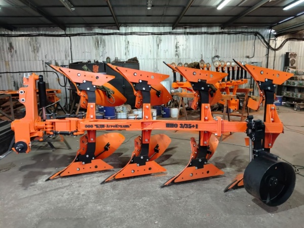 Плуг навесной оборотный 3/35+1 купить в Туле – «БДН-АгроКубань», 2