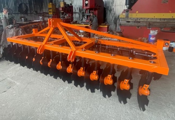 Борона дисковая навесная БДН 4х2Н, 26 рабочих органов купить в Туле – «БДН-АгроКубань», 3
