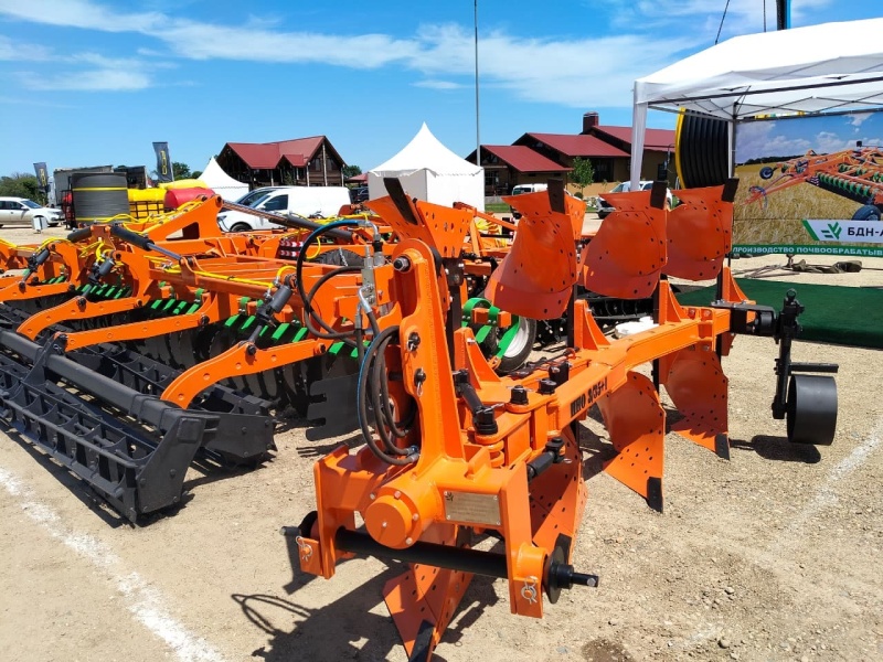 Плуг навесной оборотный 3/35+1 купить в Туле – «БДН-АгроКубань», 6