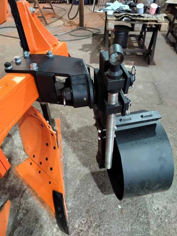 Плуг навесной оборотный 3/35+1 купить в Туле – «БДН-АгроКубань», 4